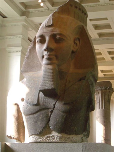 002-Голова Рамзеса II